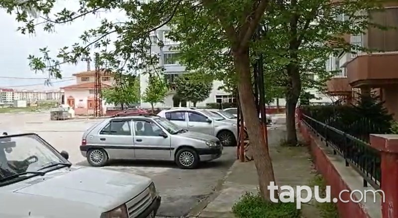 Kırklareli Merkez Cumhuriyet Mahallesi'nde 3+1 105 m2 İskanlı Daire