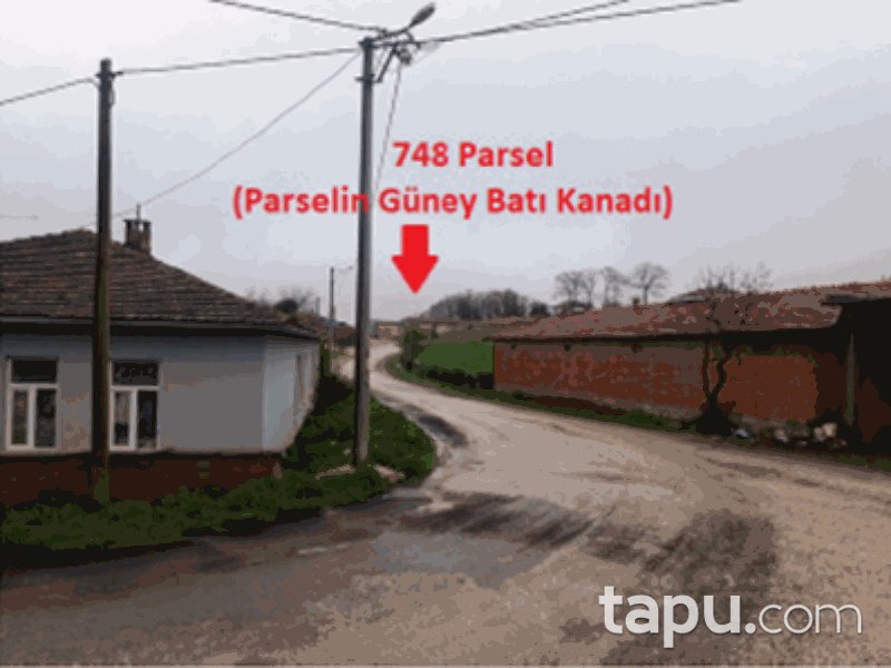 Balıkesir Gönen Çobanhamidiye Mahallesinde 68 m2 Tek Katlı Betonarme Ev, Üç Adet Dam ve Tarla