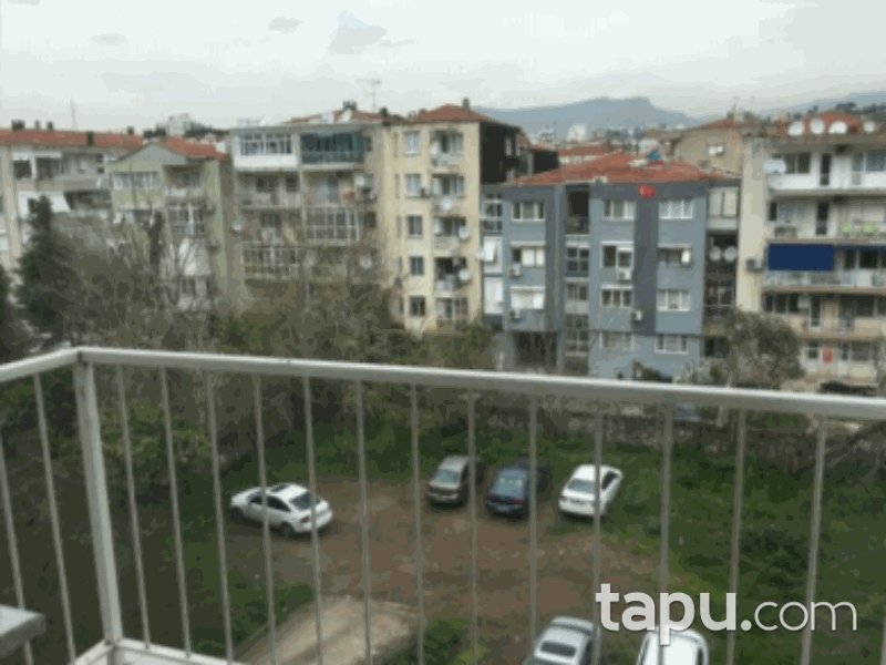 İzmir Karşıyaka Bahariye Mahallesi'nde 3+1 122 m2 İskanlı Daire