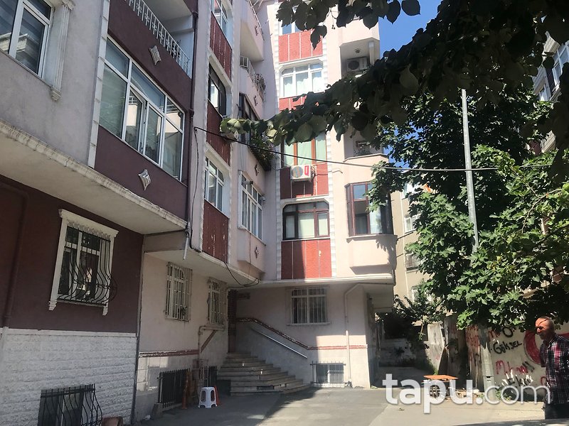 İstanbul Gaziosmanpaşa Yıldıztabya Mahallesi'nde 2+1 85 m2 Daire