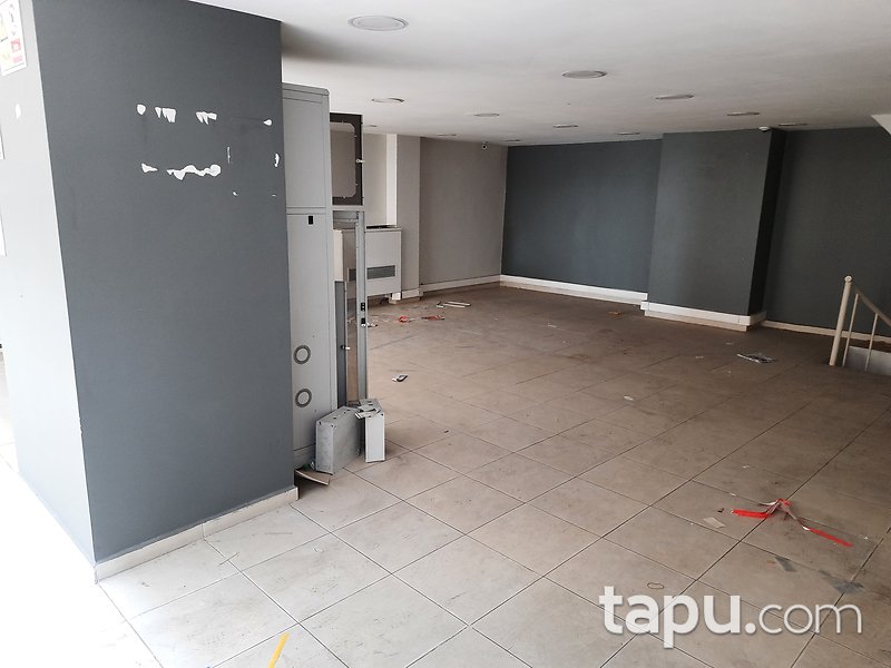 İstanbul Şişli Perpa İş Merkezi'nde 166 m2 2 Adet Dükkan