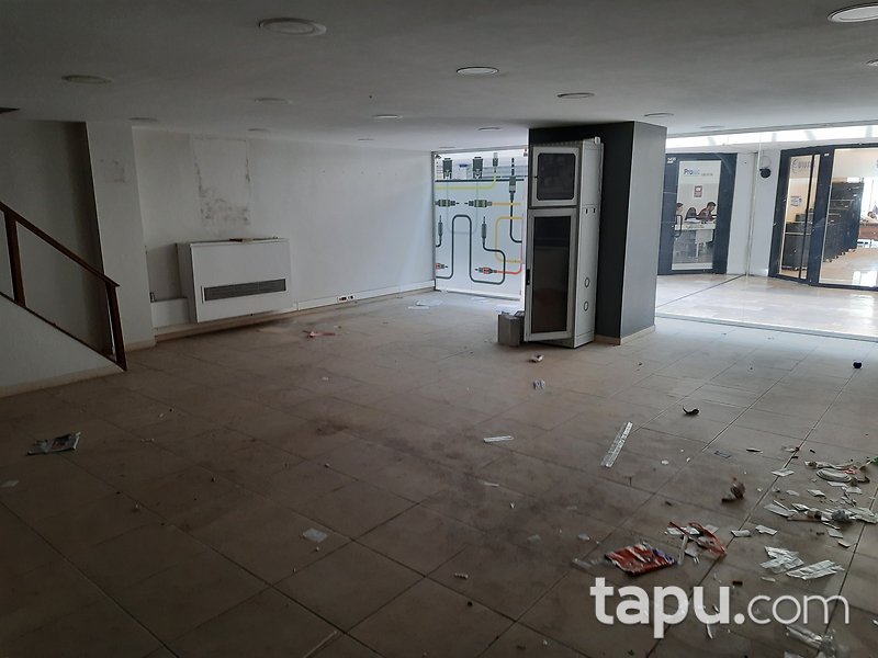İstanbul Şişli Perpa İş Merkezi'nde 166 m2 2 Adet Dükkan