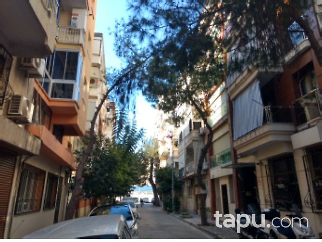 İzmir Karşıyaka Tersane Mahallesi'nde 21 m2 Daire