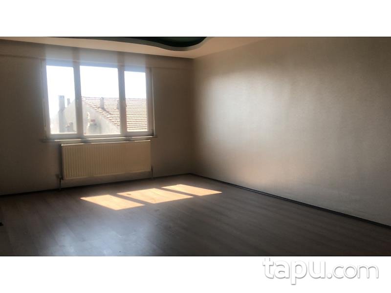Bursa Karacabey Tavşanlı Mahallesi'nde 4+1 240 m2 İskanlı Daire