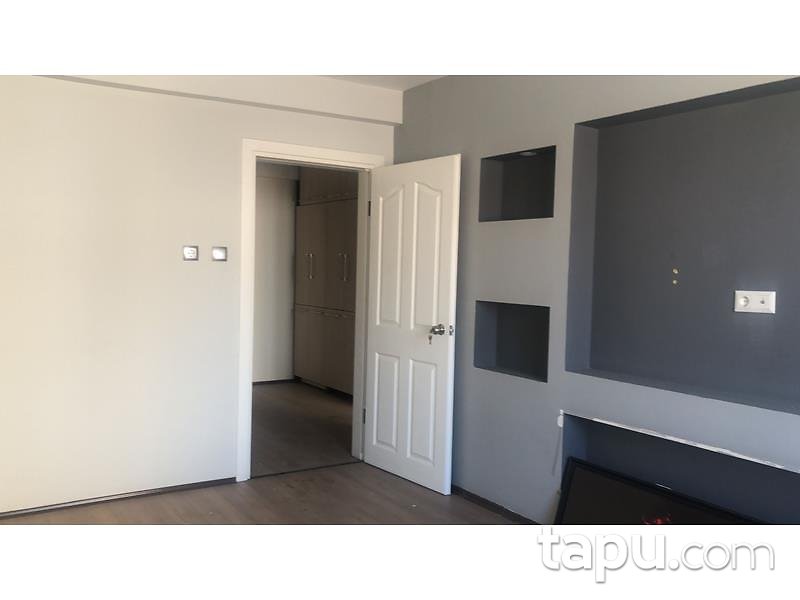 Bursa Karacabey Tavşanlı Mahallesi'nde 4+1 240 m2 İskanlı Daire