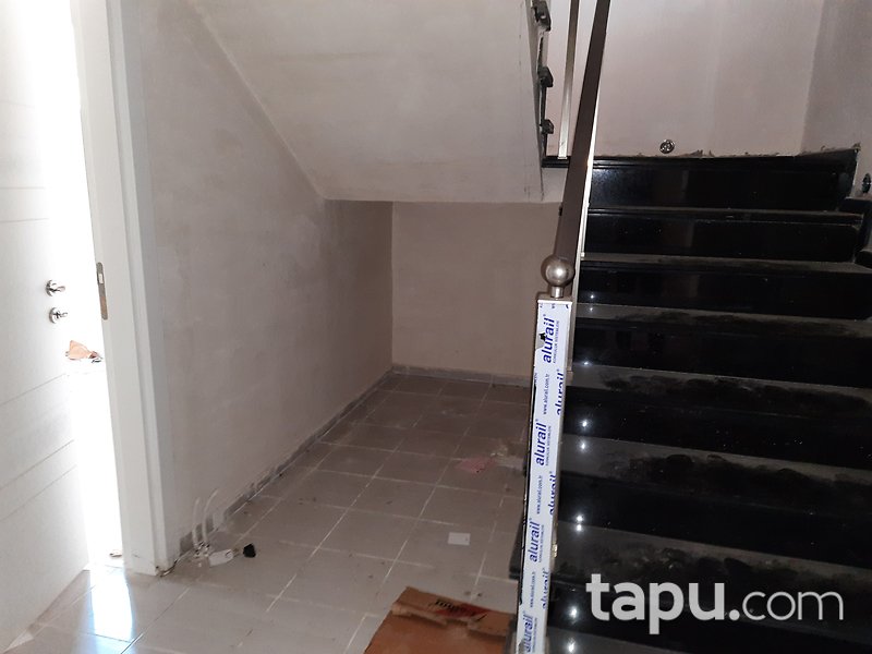 İstanbul Silivri Royal City Sitesi'nde 5+1 Tripleks Villa