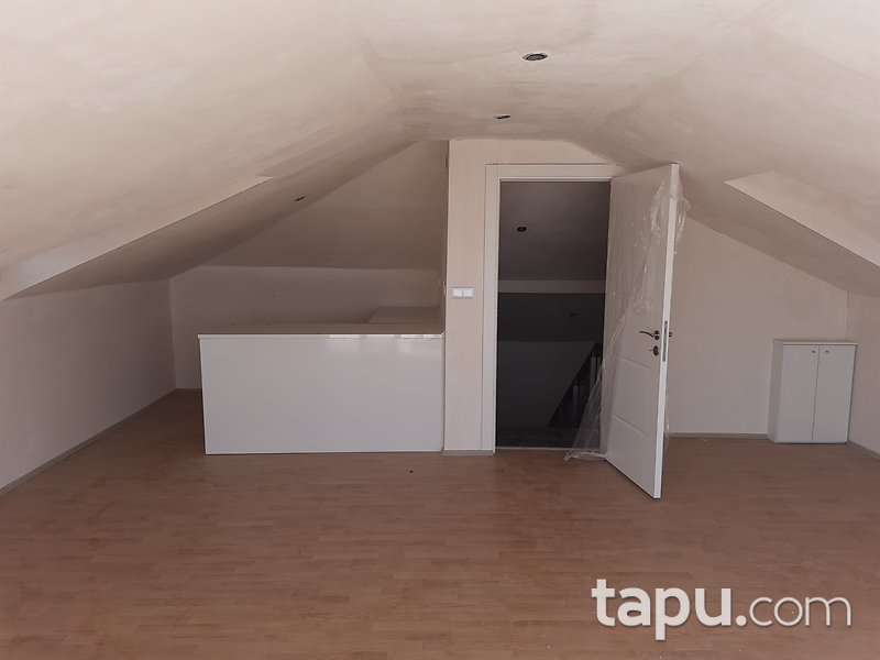 İstanbul Silivri Royal City Sitesi'nde 5+1 Tripleks Villa
