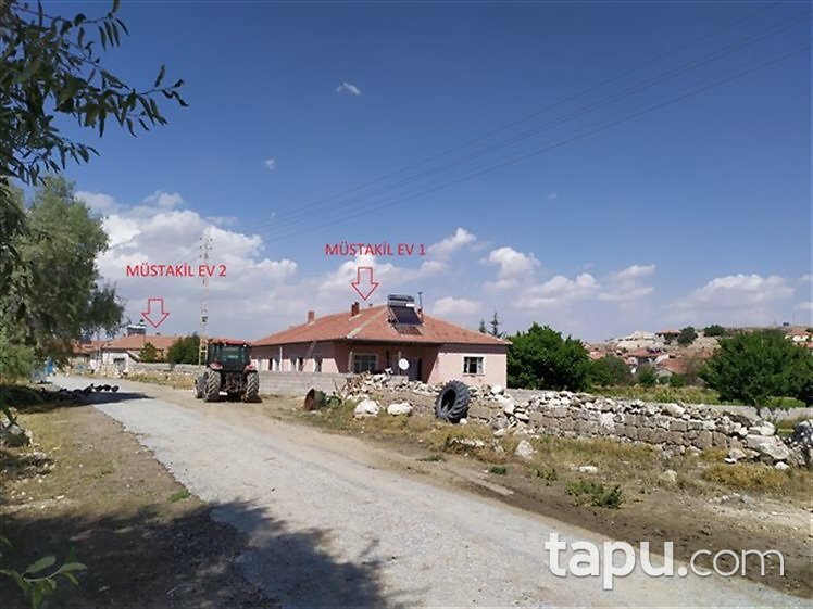 Yozgat Yenifakılı Fehimli Mahallesi'nde 512 m² Müstakil Ev ve Arsası