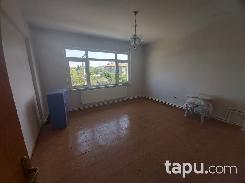 Edirne Havsa Cumhuriyet Mahallesi'nde 9+3 417 m2 Bina