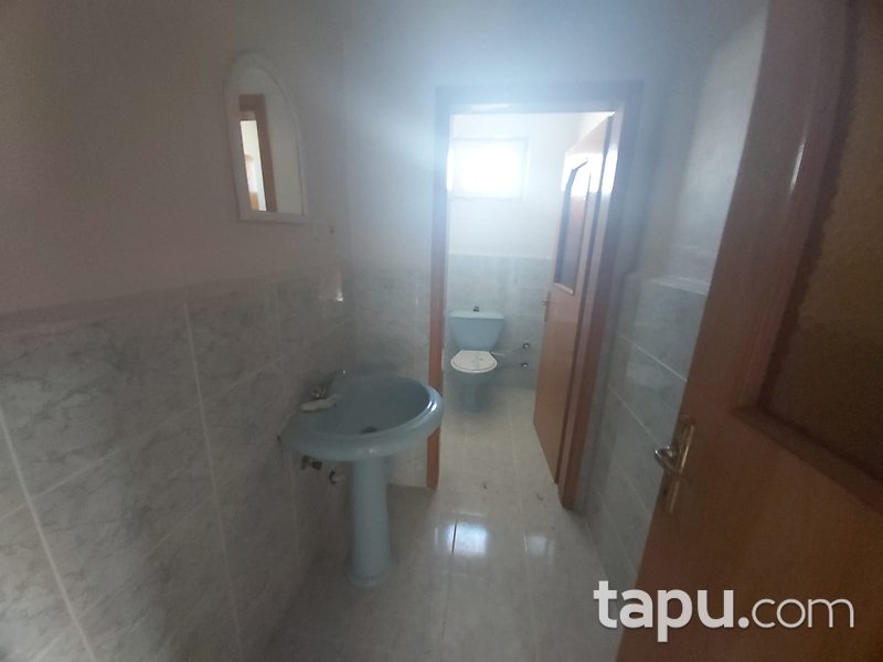 Edirne Havsa Cumhuriyet Mahallesi'nde 9+3 417 m2 Bina