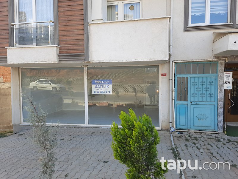 İstanbul Pendik Esenyalı Mahallesi'nde 57 m2 Dükkan