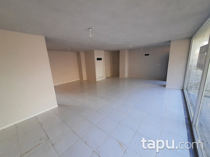 İstanbul Pendik Esenyalı Mahallesi'nde 57 m2 Dükkan