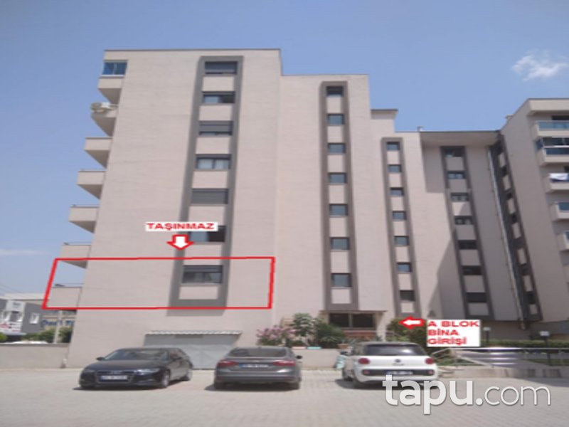 İzmir Bornova Güngör Çolakoğlu Sitesi'nde 1+1 55 m2 Daire