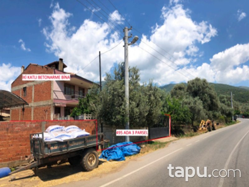 İzmir Ödemiş Gölcük Mahallesi'nde 3+1 183 m2 Bina ve Arsası