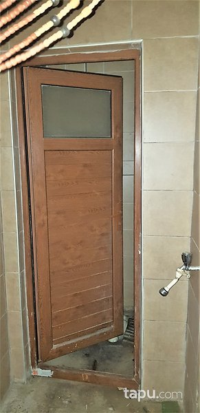 Konya Karatay Taşoluk İşhanı'nda Birleşik 2 Adet Ofis