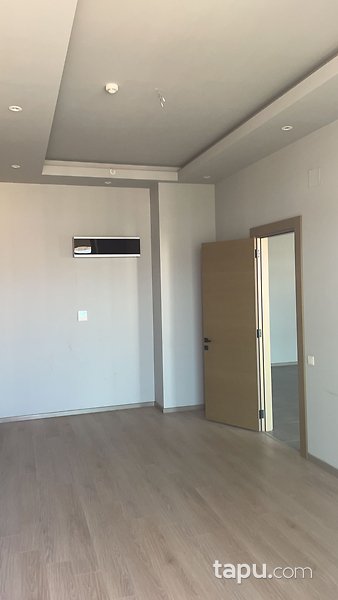 Mersin Mezitli En Ofis İş Merkezi'nde 114 m2 Ofis