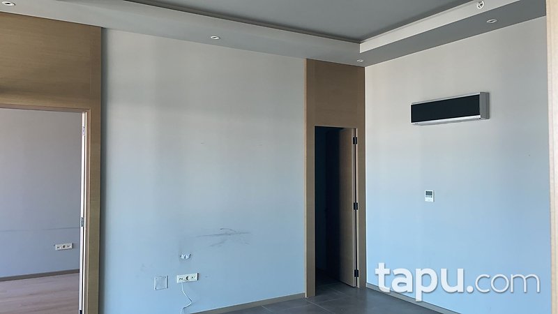 Mersin Mezitli En Ofis İş Merkezi'nde 114 m2 Ofis