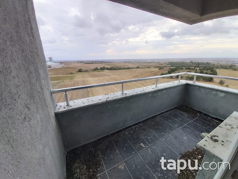 Tekirdağ Çerkezköy Veliaport Sitesi'nde 2+1 81 m2 Daire