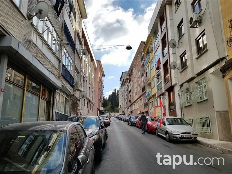 Üsküdar Ahmediye Mahallesinde 2+1 Daire