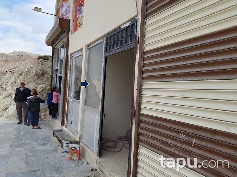 Şanlıurfa Haliliye Deveyşti Mahallesi'nde 147 m2 Asma Katlı Depolu Dükkan