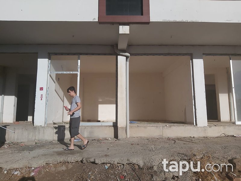 Diyarbakır Kayapınar Özay Residance Sitesi'nde Depolu Dükkan