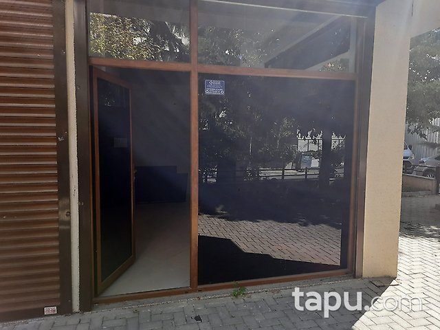 İstanbul Kadıköy Feneryolu Mahallesi'nde 2 Adet İskanlı Dükkan (1420-1421)