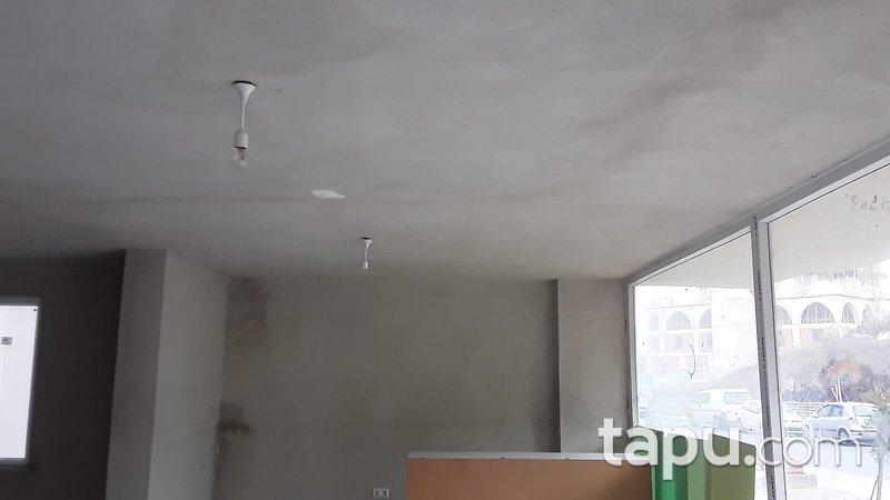 İstanbul Pendik Esenyalı Mahallesinde 57 m2 Dükkan
