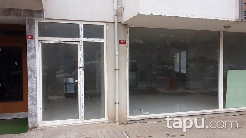 İstanbul Pendik Esenyalı Mahallesinde 57 m2 Dükkan