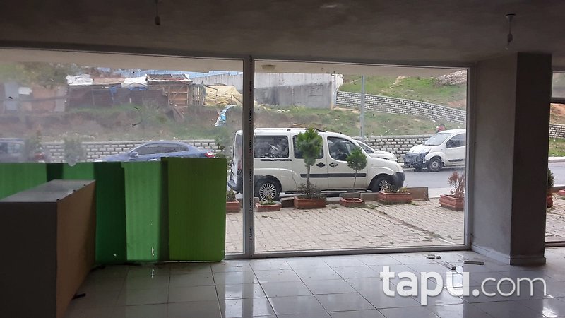İstanbul Pendik Esenyalı Mahallesinde 57 m2 Dükkan