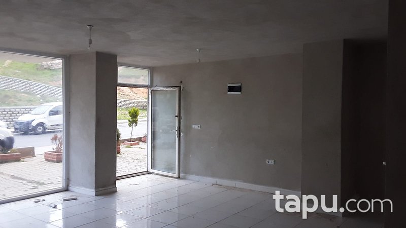 İstanbul Pendik Esenyalı Mahallesinde 57 m2 Dükkan