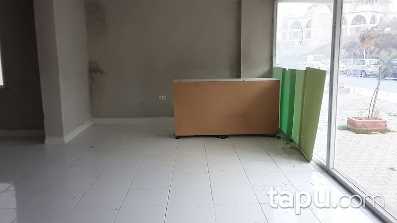 İstanbul Pendik Esenyalı Mahallesinde 57 m2 Dükkan