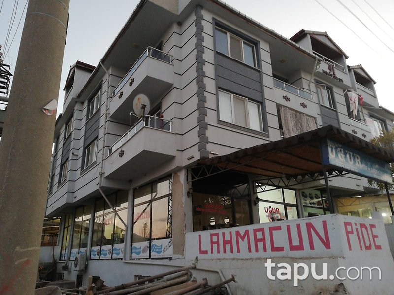 Kütahya Hisarcık Yenidoğan Mahallesi'nde 3+1 112 m2 Daire