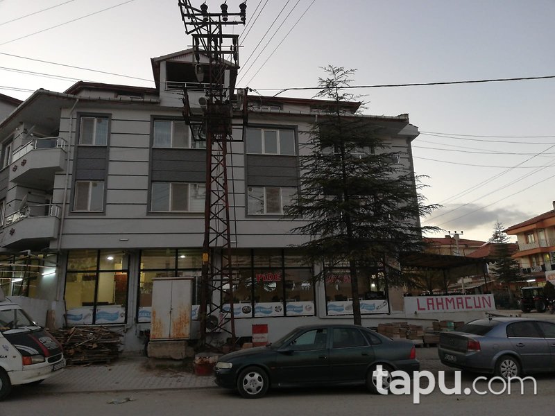 Kütahya Hisarcık Yenidoğan Mahallesi'nde 3+1 112 m2 Daire