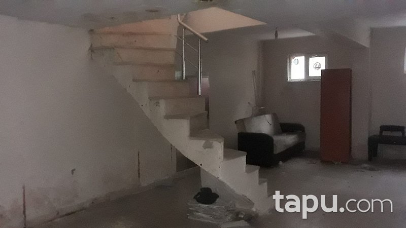 İstanbul Bağcılar 15 Temmuz Mahallesi'nde 94 m2 Depolu Dükkan