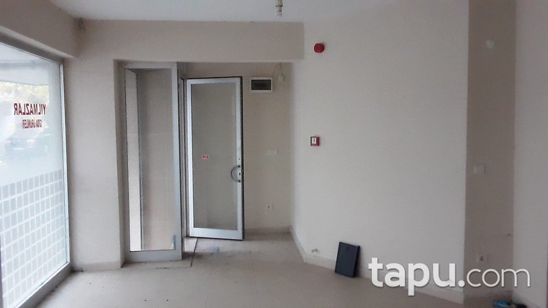 İstanbul Bağcılar 15 Temmuz Mahallesi'nde 94 m2 Depolu Dükkan