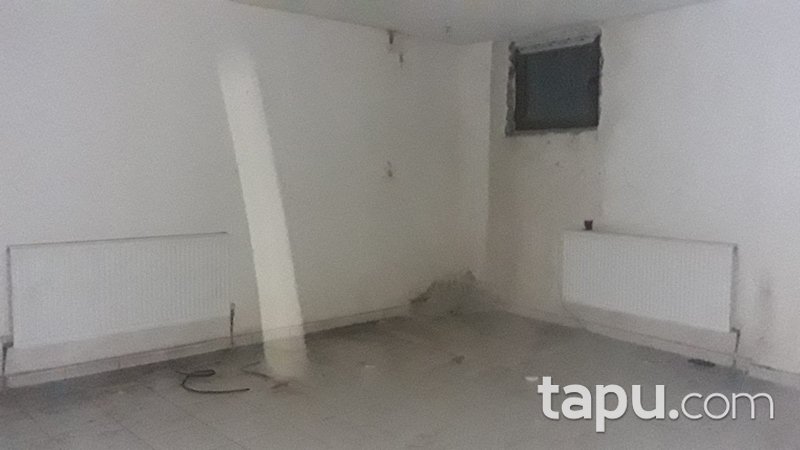 İstanbul Sancaktepe Kemal Türkler Mahallesi'nde 86 m2 Depolu Dükkan