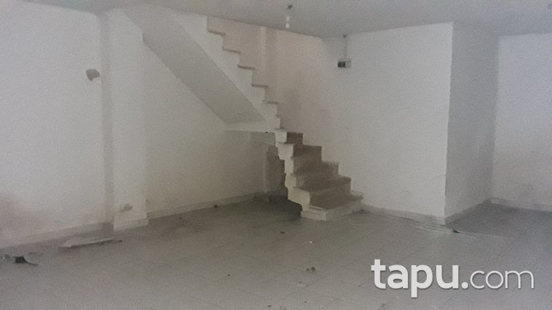 İstanbul Sancaktepe Kemal Türkler Mahallesi'nde 86 m2 Depolu Dükkan