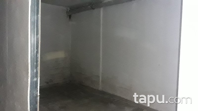 İstanbul Sancaktepe Kemal Türkler Mahallesi'nde 157 m2 Depolu Dükkan