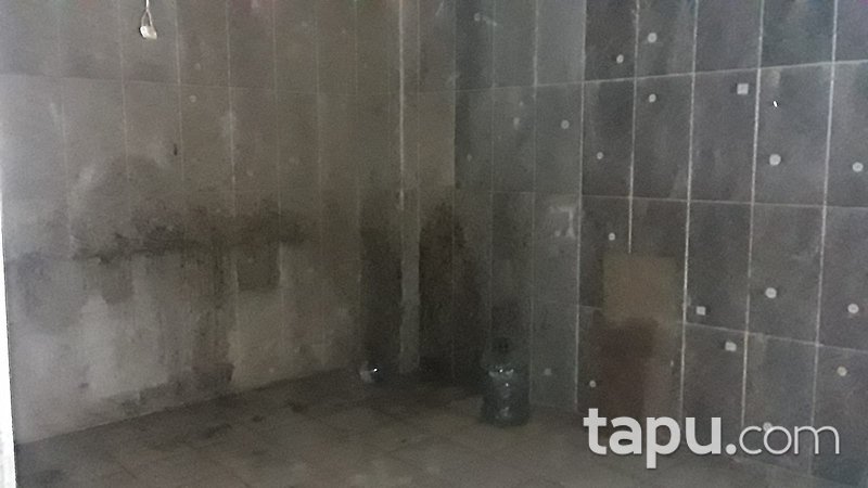 İstanbul Sancaktepe Kemal Türkler Mahallesi'nde 157 m2 Depolu Dükkan