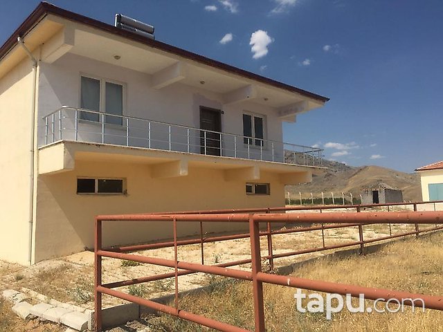 Elazığ Merkez Sedeftepe Mahallesi'nde Bina ve 10 Dönüm Arazi