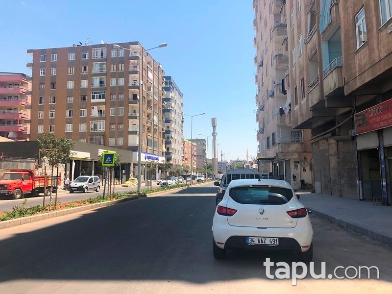 Diyarbakır Bağlar Doç.Dr.Ahmet Bilgin Caddesi'nde 454 m2 Dükkan