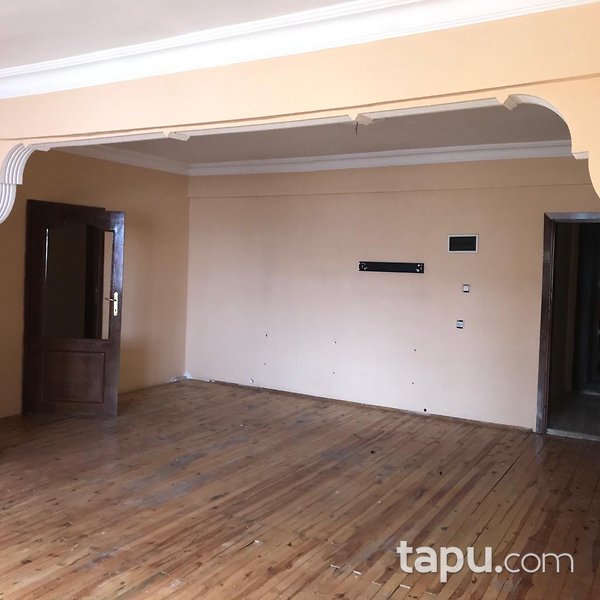 Erzurum Horasan Recep Tayyip Erdoğan Mahallesi'nde 4+1 160 m2 Daire