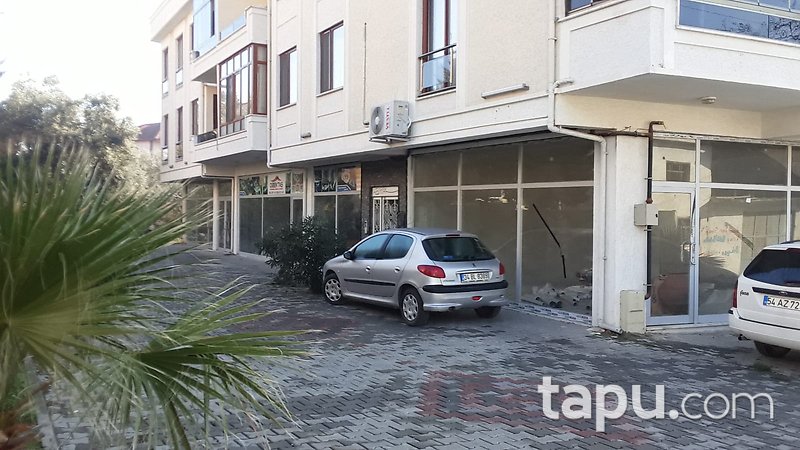 Sakarya Pamukova Elperek Mahallesi'nde Köşe Başı 130 m2 Dükkan