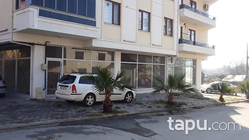 Sakarya Pamukova Elperek Mahallesi'nde Köşe Başı 130 m2 Dükkan