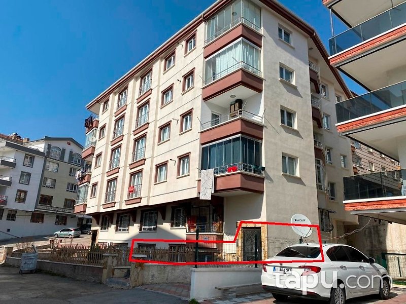 Ankara Mamak Bahçelerüstü Mahallesi'nde 94 m2 Dükkan