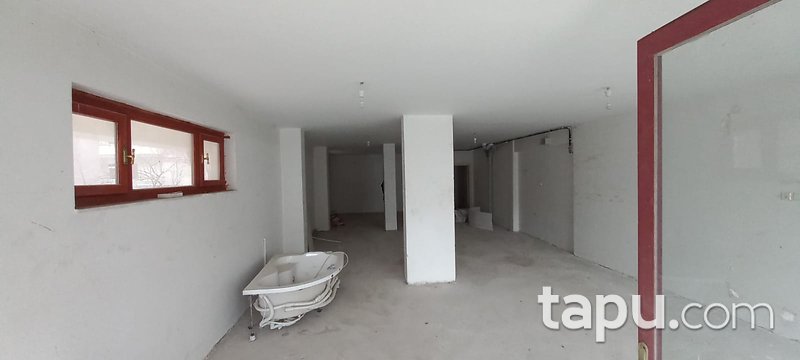 Çorum Merkez Ulukavak Mahallesi'nde 74 m2 Dükkan