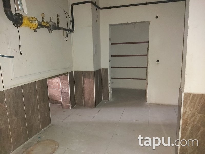 Çorlu Palmiye Evleri'nde Cadde Cepheli 545 m2 Dükkan