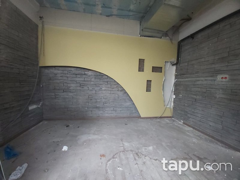 Çorlu Palmiye Evleri'nde Cadde Cepheli 545 m2 Dükkan