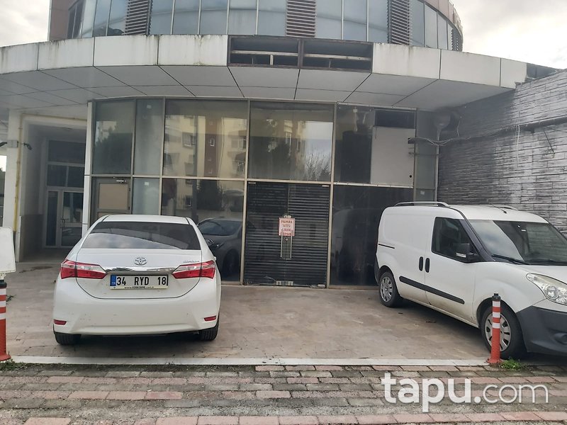Çorlu Palmiye Evleri'nde Cadde Cepheli 545 m2 Dükkan