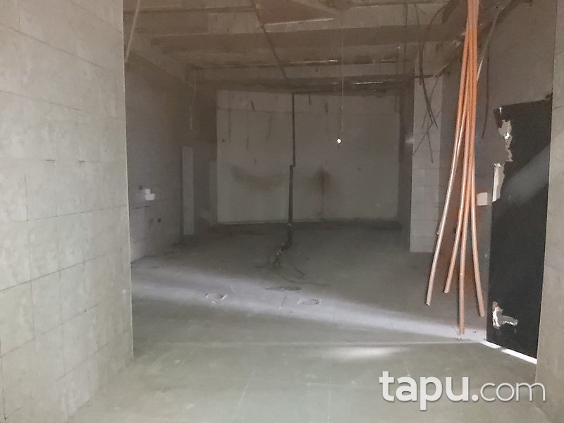 Çorlu Palmiye Evleri'nde Cadde Cepheli 545 m2 Dükkan